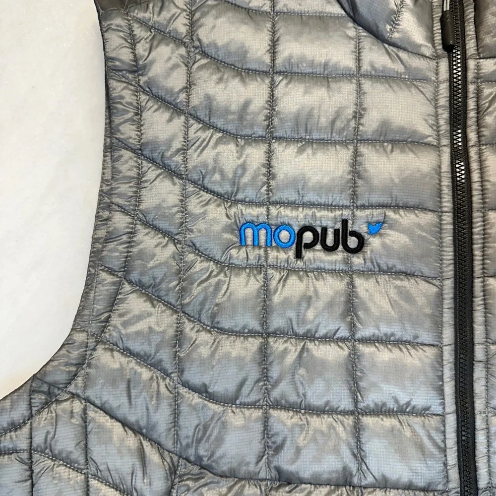 The North Face Thermoball Eco Vest Mens M Silver Puffer‎ Quilted NF0A3LHD